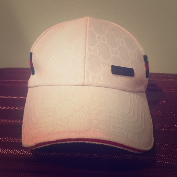 white gucci cap